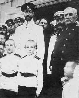 Великий князь Константин с кадетами. 1910 г.